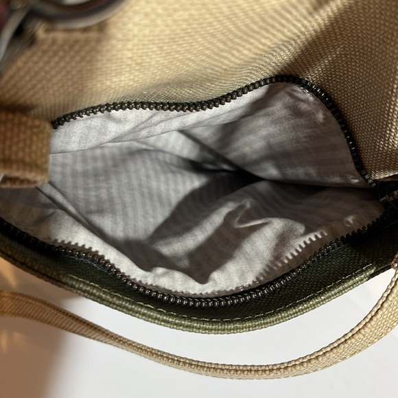 Sherpani Rebel Crossover Foldover Purse - Picture 9 of 13